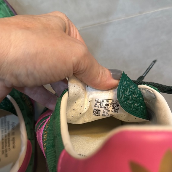 Gucci Green and Pink Sneakers - Picture 7 of 8